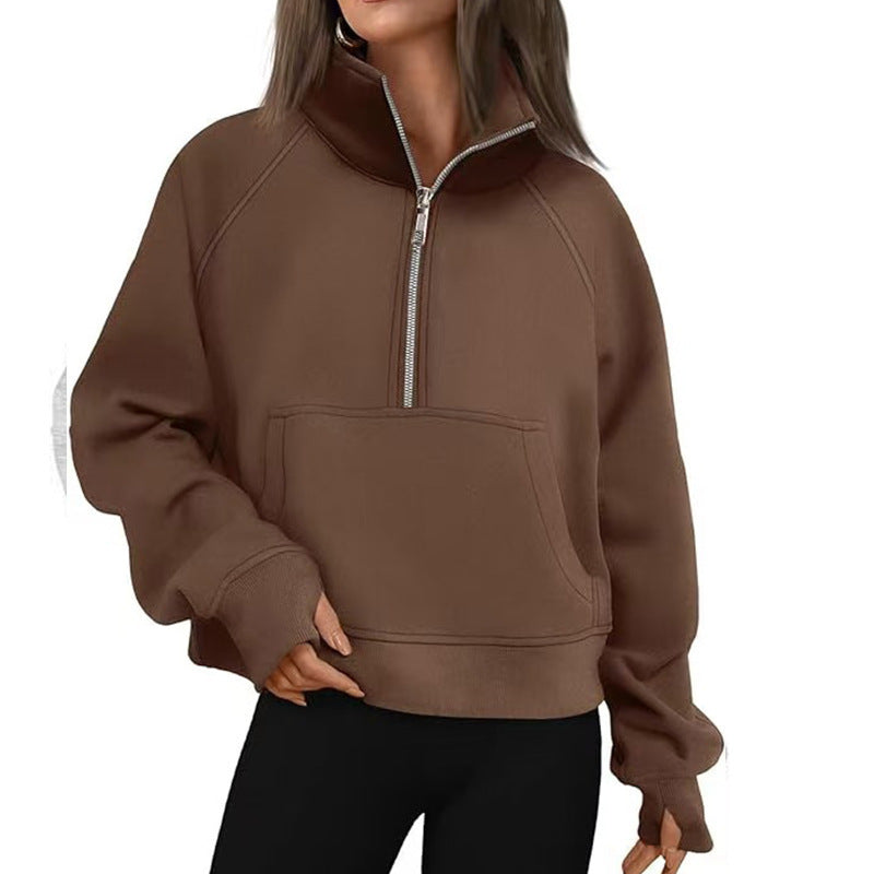 Casual women's pullover with short zipper and kangaroo pocket Chic and Style