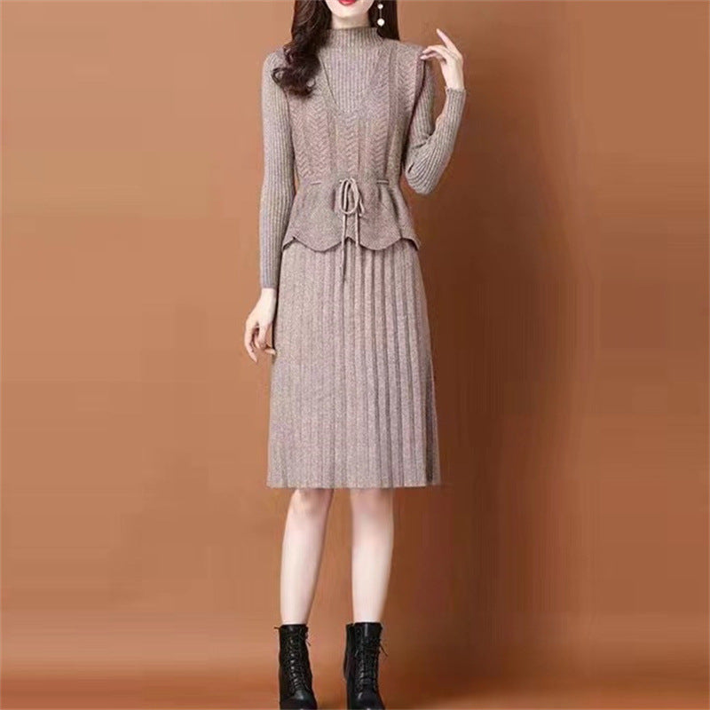 Robe en tricot pour dames avec taille asymétrique et fine structure côtelée Chic und Stil