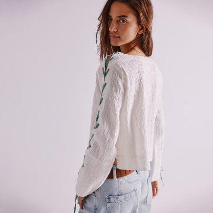 Blouse pour femmes avec design à lacets tendance et coupe aérienne Chic und Stil