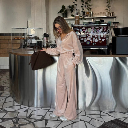 Combinaison en velours luxueuse pour femmes avec col montant Chic und Stil