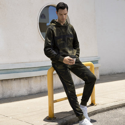 Men's camouflage hoodie set and chic jogger pants