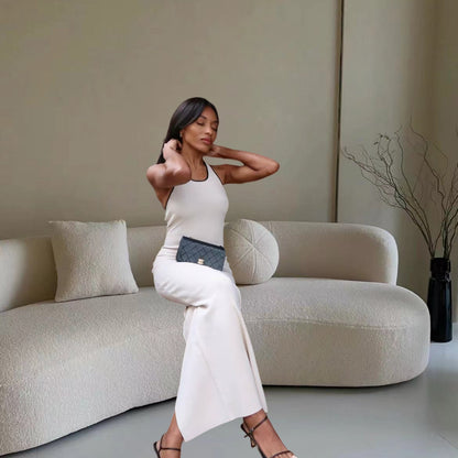 Dames Robe Maxi Élégante avec Décolleté en V Profond et Fente Latérale Chic und Stil