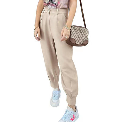 Elegant and fashionable high-waisted pants for women with pleats and side pockets Chic and Style