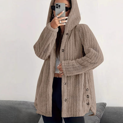 Dame veste longue douillette à manches longues avec capuche et liseré de boutons Chic und Stil