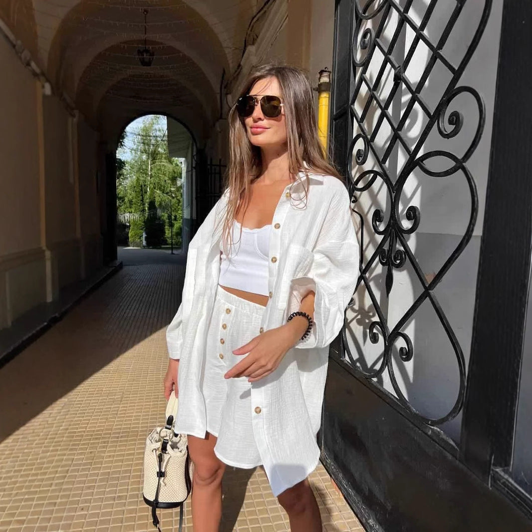 Ensemble de chemise à carreaux décontractée et de shorts pour dames Chic und Stil