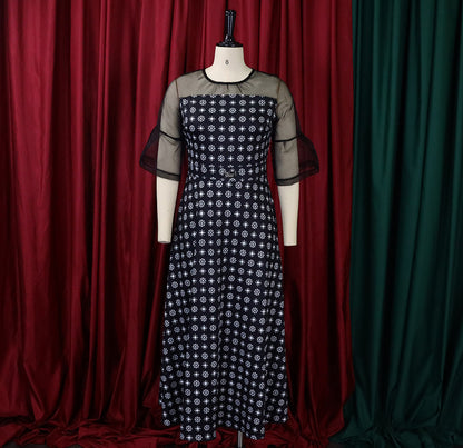 Robe fleurie pour femmes avec des manches transparentes Chic und Stil