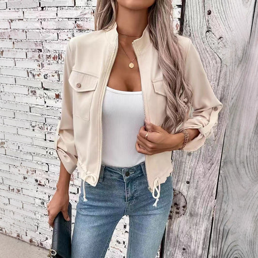 Veste utilitaire décontractée pour femmes avec des détails de haute qualité et un ourlet ajustable Chic und Stil