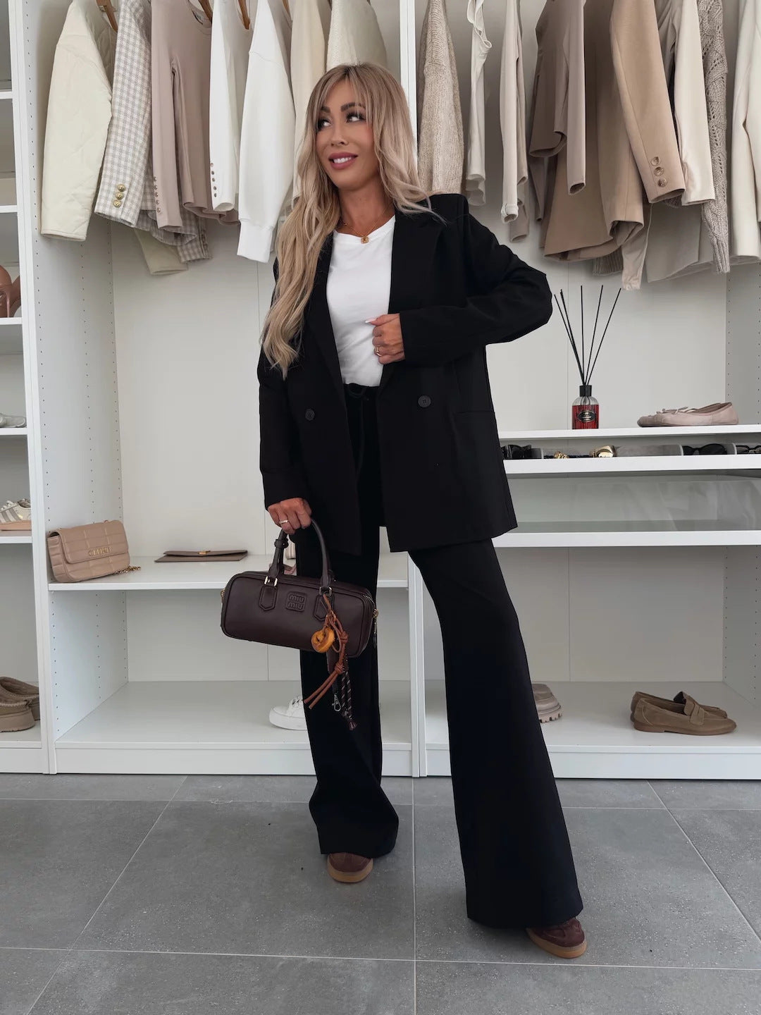 Elegant and casual blazer set for women with wide pants Chic and Style