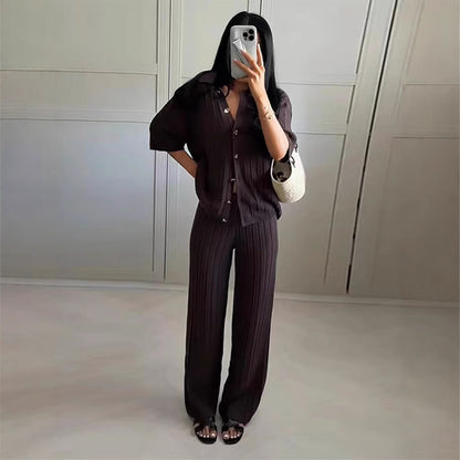 Pants for women with wide elastic waist and stylish stripes Chic und Stil