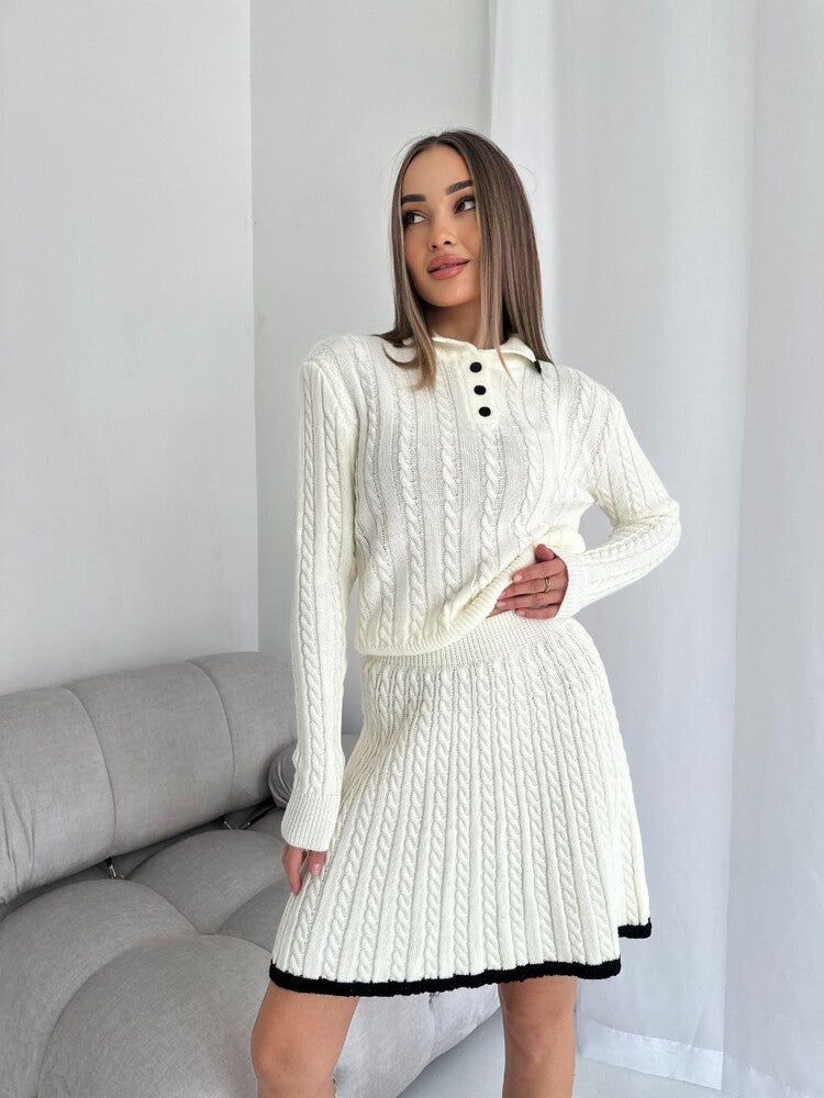 Robe en tricot à col et détails féminins pour femmes Chic und Stil