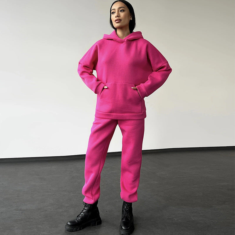 Comfortable Ladies Fleece-Hoodie and Jogging Pants Chic and Stil