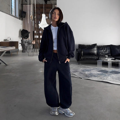 Dames Ensemble de détente sportif avec veste à capuche confortable et pantalons larges Chic und Stil