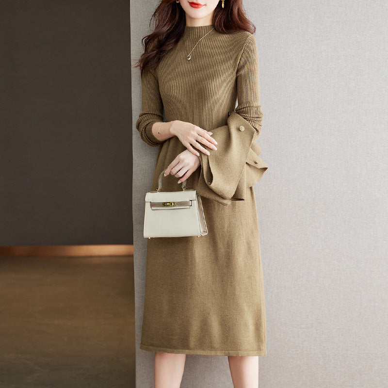 Robe en tricot élégante pour femmes avec un design de blazer chic et de jolis détails de boutons Chic und Stil