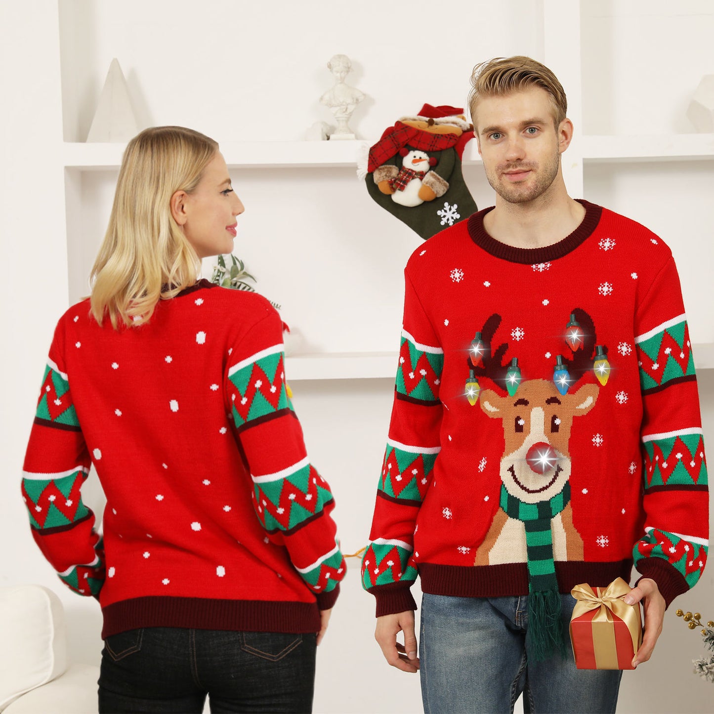 Pull en tricot de Noël pour hommes avec motif de renne festif et détails lumineux Chic und Stil