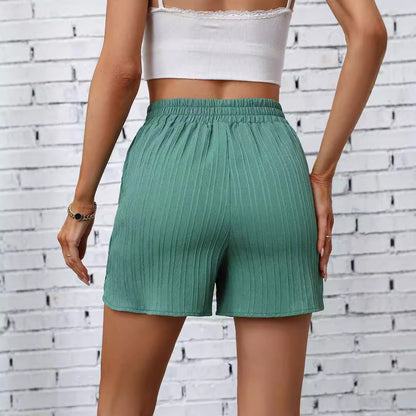 Shorts de loisirs pour femmes avec texture structurée et taille élastique Chic und Stil