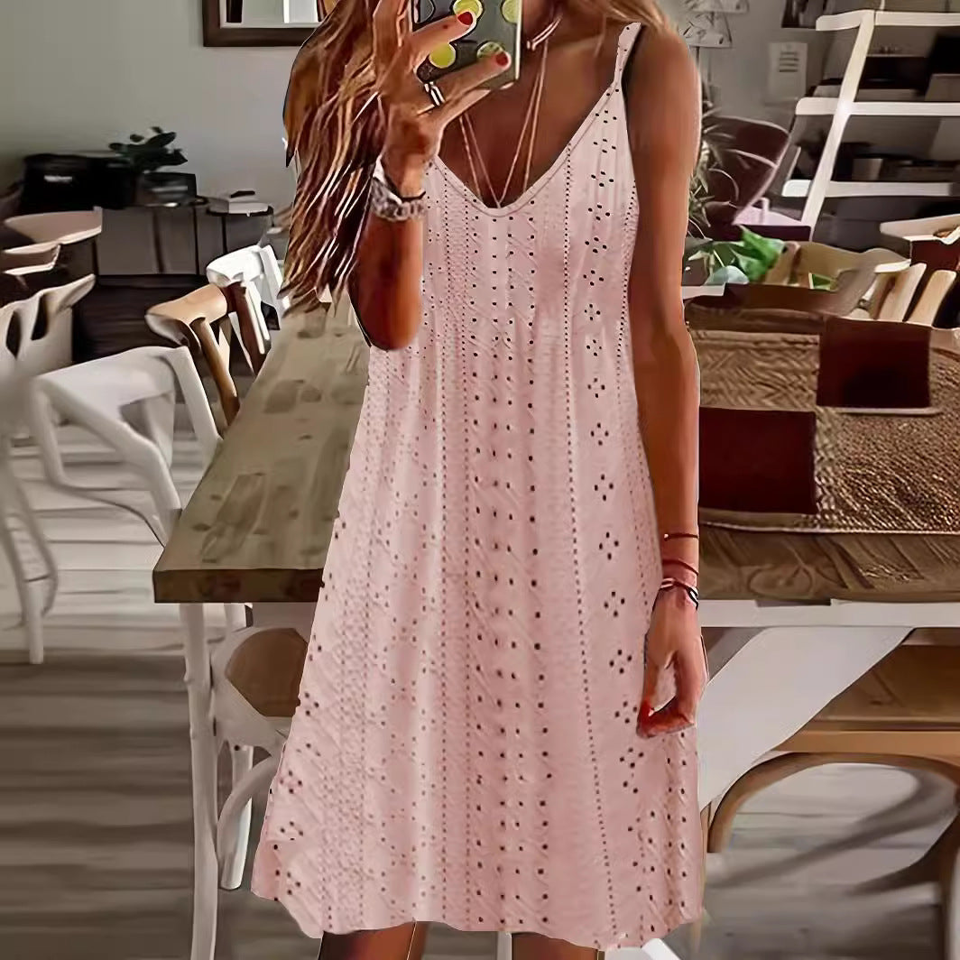 Robe d'été sans manches pour femmes avec motif ajouré décoratif et décolleté en V Chic und Stil