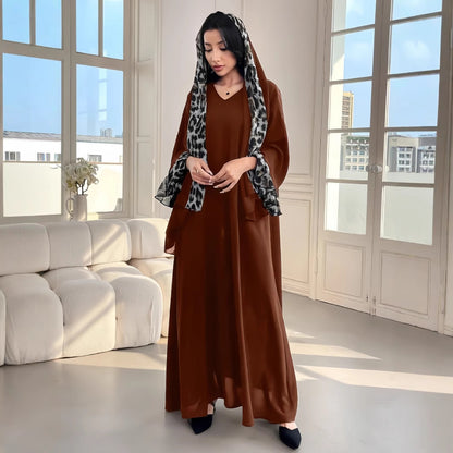 Robe maxi fluide pour dames avec des manches élégantes et décolleté en V Chic und Stil