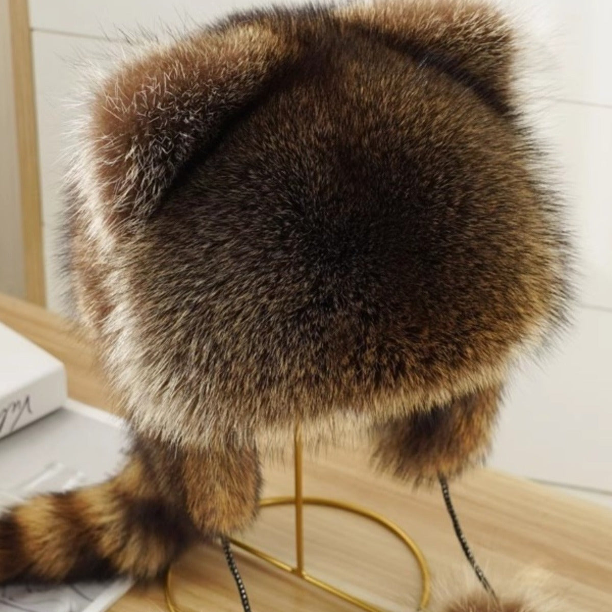 Dames Casquette en fourrure à la mode avec protection des oreilles et pompons Chic und Stil