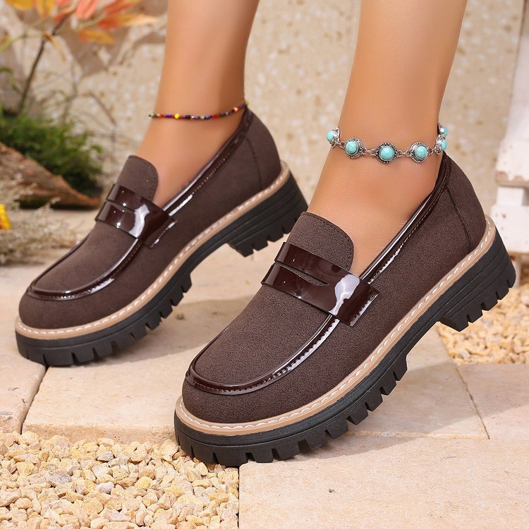 Chaussures femmes confortables à enfiler avec profil robuste et application élégante Chic und Stil