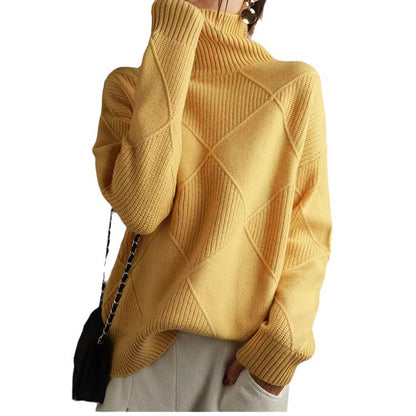 Pull oversized pour femmes avec col montant et design structuré Chic und Stil