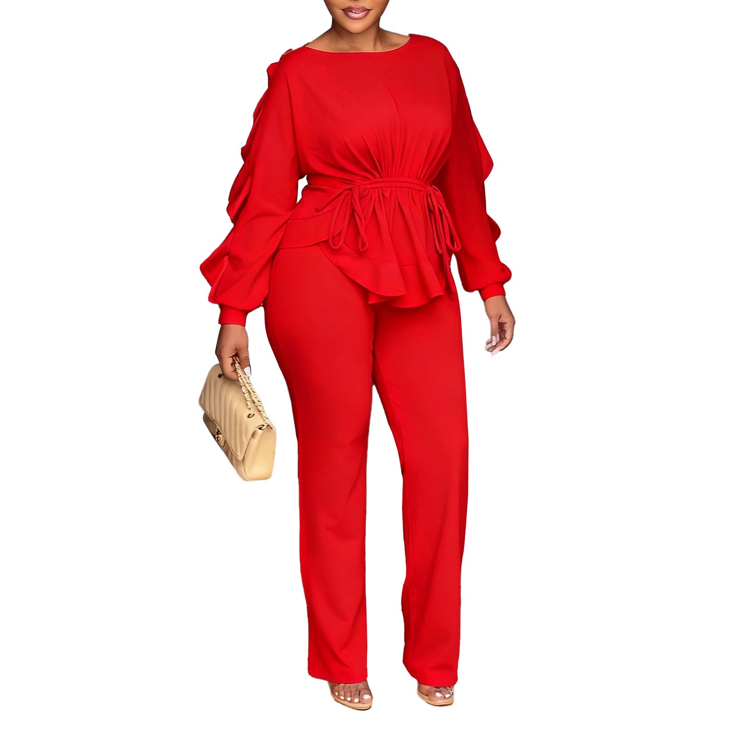 Dames combinaison élégante avec des détails volants et une coupe cintrée Chic und Stil