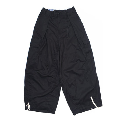 Cargo pants for women with elastic waist and practical side pockets Chic and Style