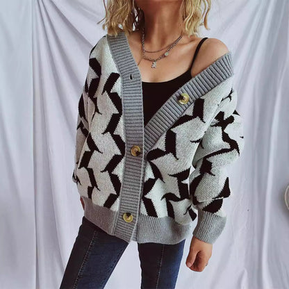 Dames gros tricot cardigan avec motif graphique et détails de boutons de haute qualité Chic und Stil
