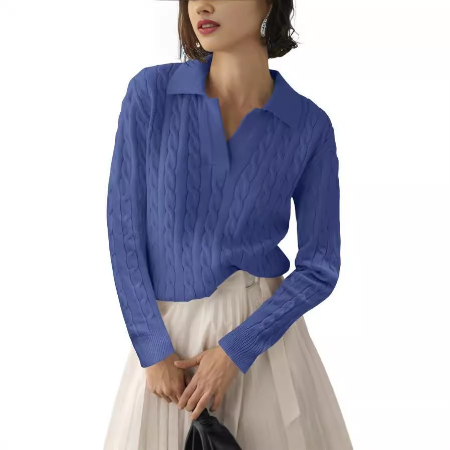 Pull à col roulé pour femmes avec motif de carpe et bords contrastants Chic und Stil