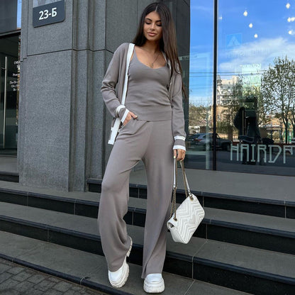 Casual knit loungewear set for women with high-quality zip cardigan and wide-leg pants Chic and Style