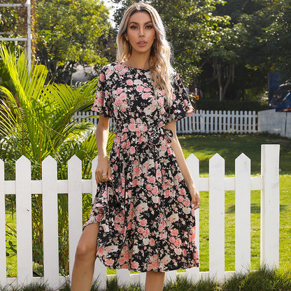 Robe midi portefeuille florale pour femmes avec manches cloche Chic und Stil