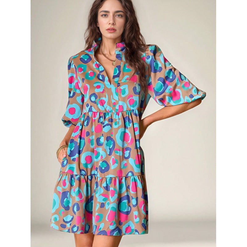 Robe courte à volants fluide pour femmes avec imprimé coloré Chic und Stil