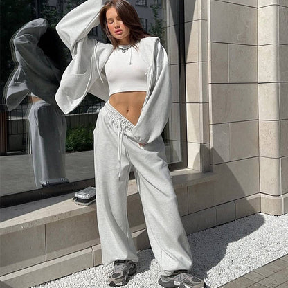 Women's oversized loungewear set with cropped hoodie and wide pants Chic and Style