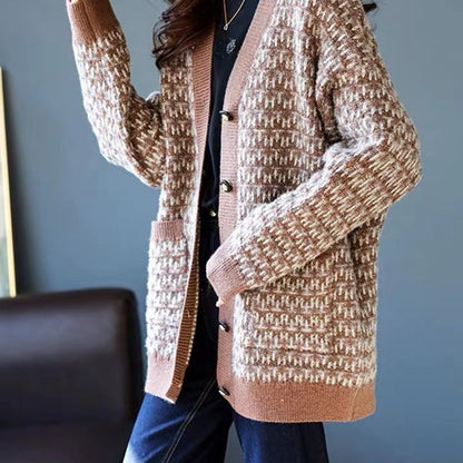 Dame cardigan au design graphique moderne Chic und Stil