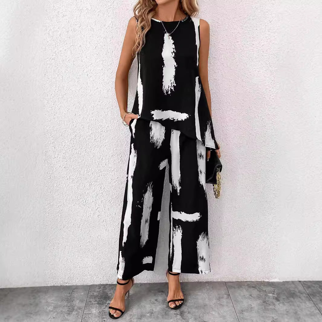 Two-piece women's set with a casual top and wide-leg pants Chic und Stil