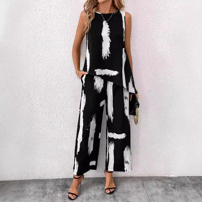 Two-piece women's set with a casual top and wide-leg pants Chic und Stil