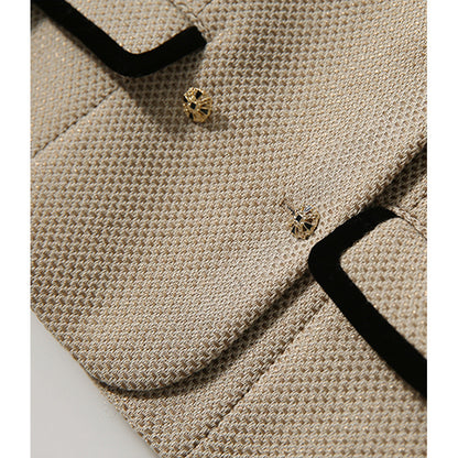 Ensemble de blazer à double boutonnage texturé et de shorts pour femmes Chic und Stil