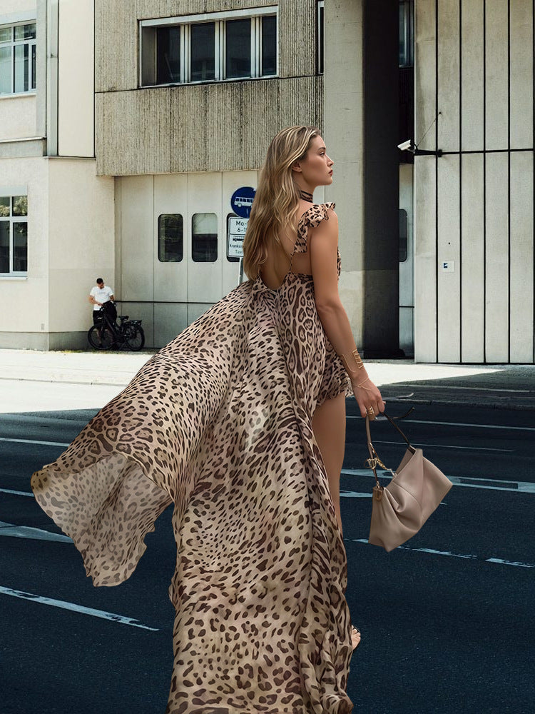 Robe maxi femme avec coupe asymétrique et délicates details en volants Chic und Stil