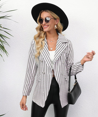 Blazer à carreaux pour femmes avec double boutonnage et silhouette slim Chic und Stil
