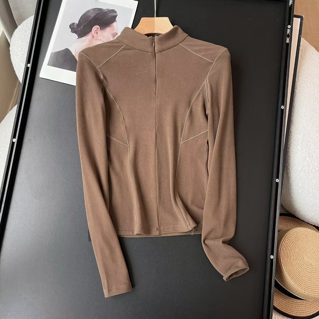 Top de sport féminin de haute qualité avec coupe innovante Chic & Stil