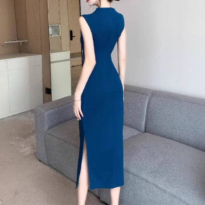 Dames Robe midi élégante avec un design sculptant et des fronces Chic und Stil