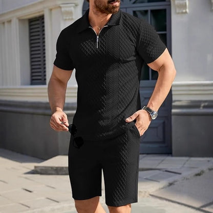 Chemise polo courte pour hommes à la mode avec design en structure imprégné et shorts assortis Chic und Stil