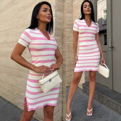 Robe à rayures pour dames à manches courtes et texture côtelée Chic und Stil