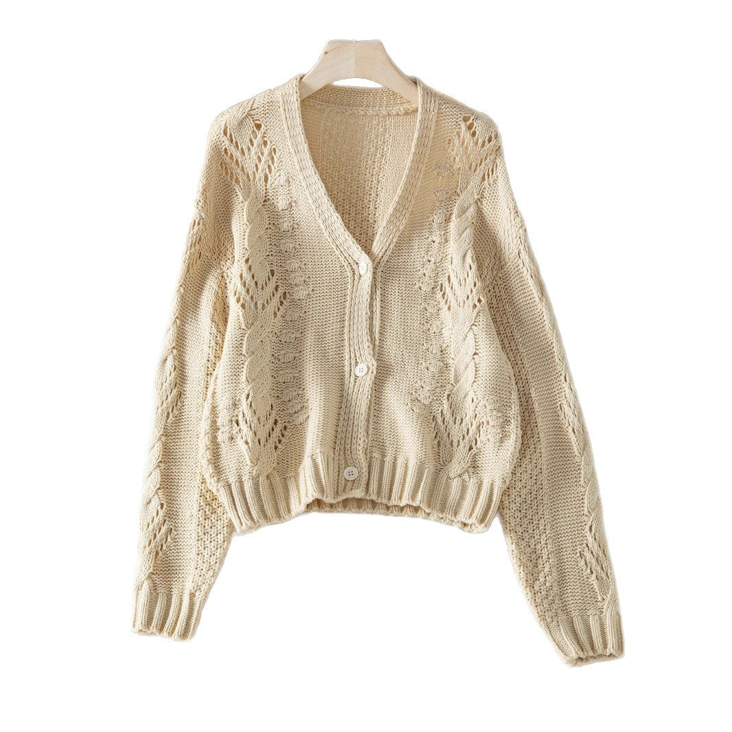 Cardigan dames avec des motifs en relief décoratifs et une coupe décontractée Chic und Stil