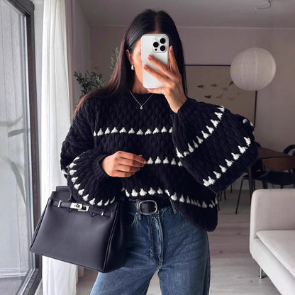 Pull en grosse maille pour femmes avec des manches volumineuses et un motif structuré Chic und Stil