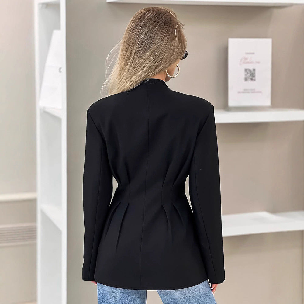 Blazer structuré pour femmes avec une coupe moderne et un cintrage Chic und Stil