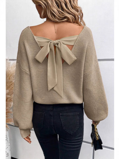 Pull femme avec un design d'encolure à nœud élégant Chic und Stil