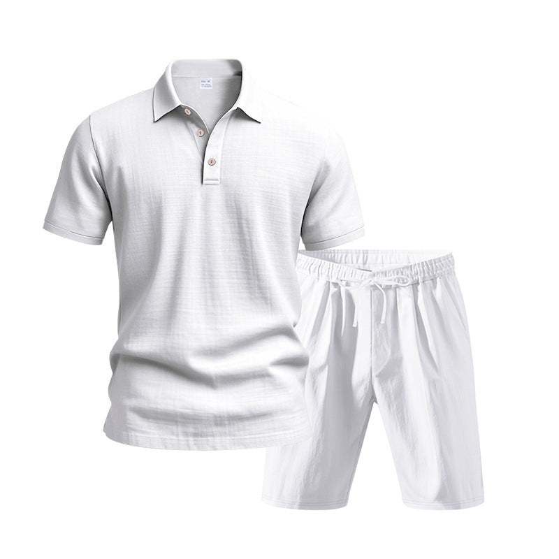 Tenue de loisirs pour hommes avec polo et shorts Chic und Stil