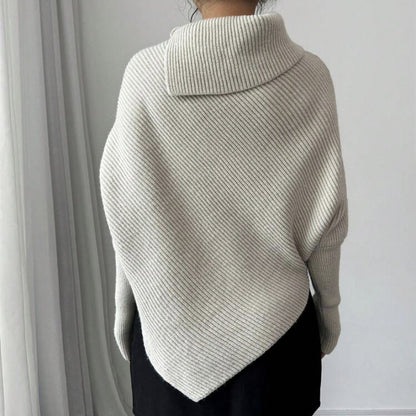 Femme pull en tricot oversize avec col montant et forme asymétrique Chic und Stil