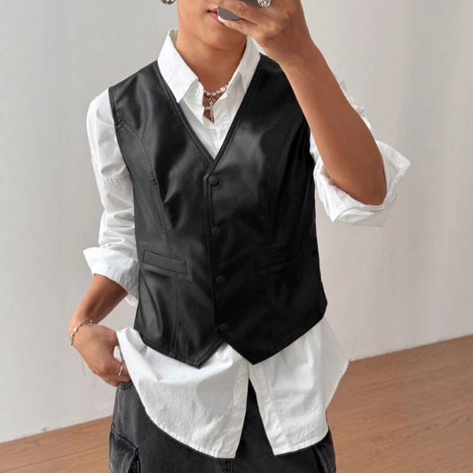 Veste élégante en simili cuir pour femmes avec une coupe cintrée et des poches pratiques Chic und Stil