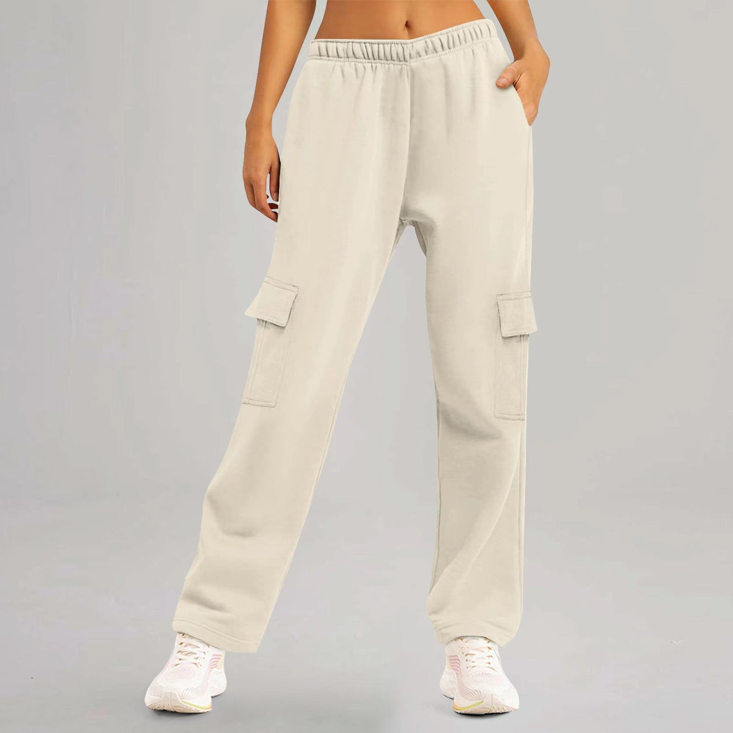 Chic and Style women's cargo style cargo pants with practical side pockets